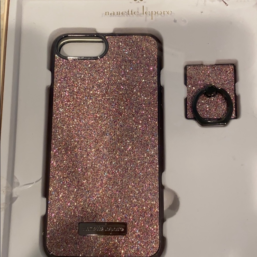 iPhone 8 Plus case and kickstand